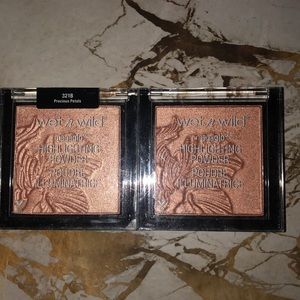 Wet n wild megaglo highlighting powder